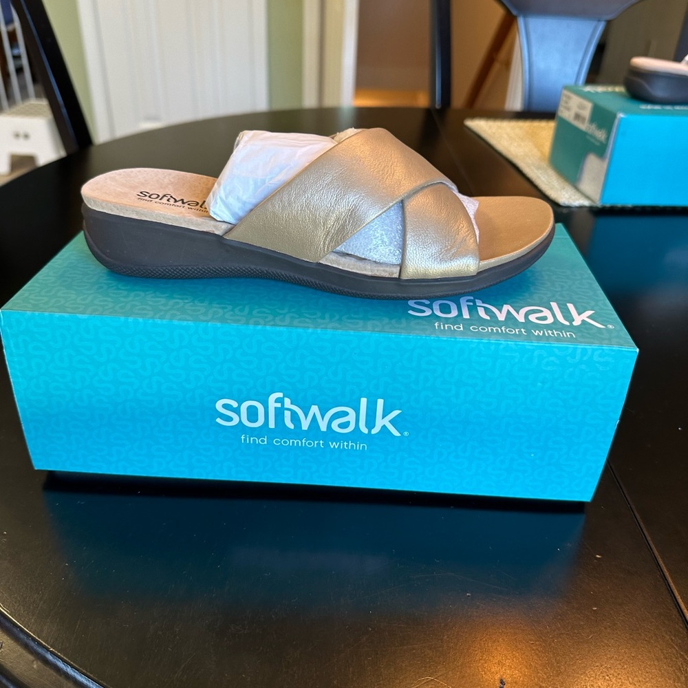 Sandals - genuine leather - Soft-walk 6-1/2N